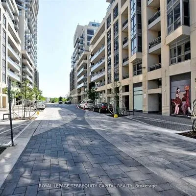 9201,&nbsp;Yonge, Langstaff, Richmond Hill