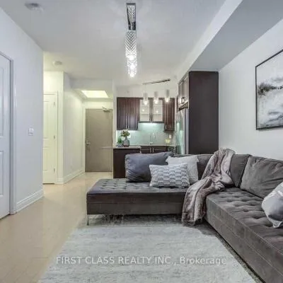9090,&nbsp;Yonge, South Richvale, Richmond Hill