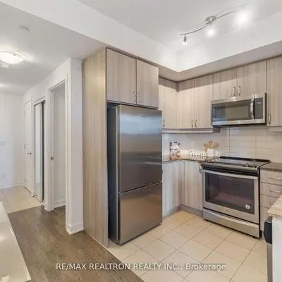 9205,&nbsp;Yonge, Langstaff, Richmond Hill