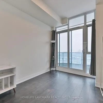 9471, Yonge, Observatory, Richmond Hill