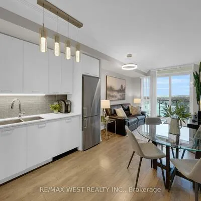 9471, Yonge, Observatory, Richmond Hill