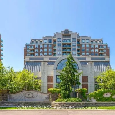 330, Red Maple, Langstaff, Richmond Hill