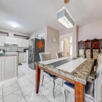 190,&nbsp;Harding, North Richvale, Richmond Hill