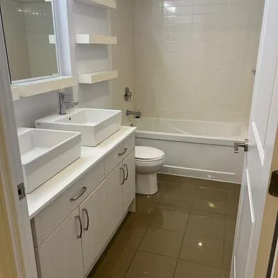 9201,&nbsp;yonge, Langstaff, Richmond Hill