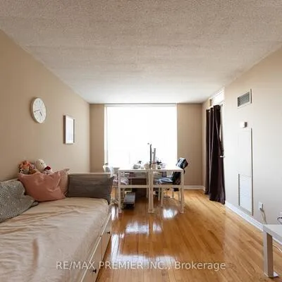 19,&nbsp;Northern Heights, Langstaff, Richmond Hill