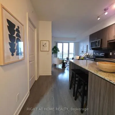 9205,&nbsp;Yonge, Langstaff, Richmond Hill