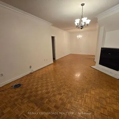 9,&nbsp;Chalmers, Doncrest, Richmond Hill