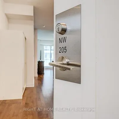 9201,&nbsp;YONGE, Langstaff, Richmond Hill