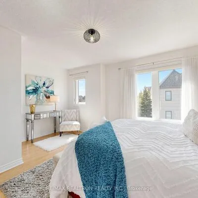 9133,&nbsp;Bayview, Doncrest, Richmond Hill