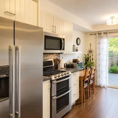 115,&nbsp;Avenue, North Richvale, Richmond Hill