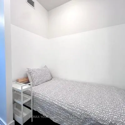 9201,&nbsp;Yonge, Langstaff, Richmond Hill