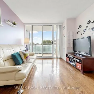 310,&nbsp;Red Maple, Langstaff, Richmond Hill