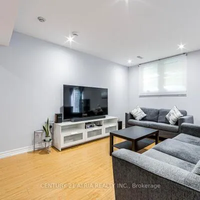 75,&nbsp;Weldrick, Observatory, Richmond Hill