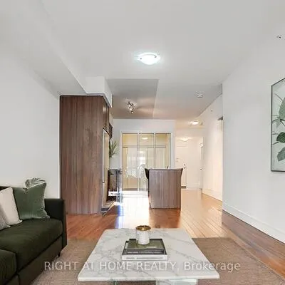 9201,&nbsp;YONGE, Langstaff, Richmond Hill