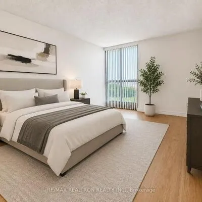 40,&nbsp;Baif, North Richvale, Richmond Hill