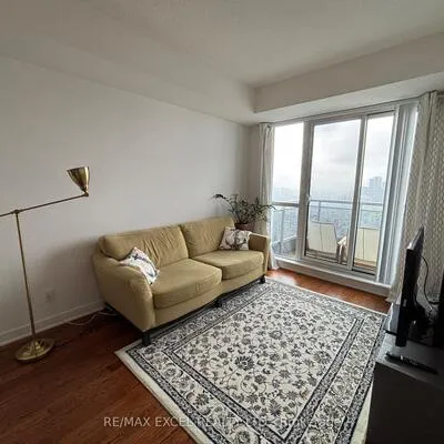 9201,&nbsp;Yonge, Langstaff, Richmond Hill