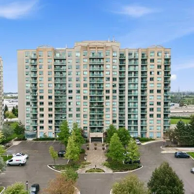 39,&nbsp;Oneida, Langstaff, Richmond Hill