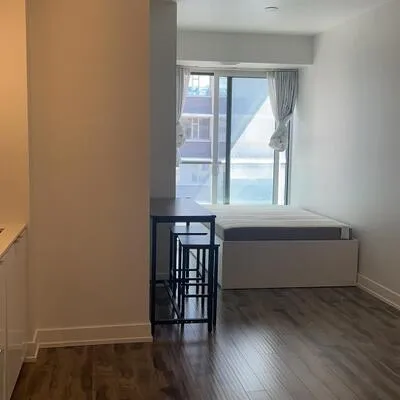 7,&nbsp;Grenville, Bay Street Corridor, Toronto