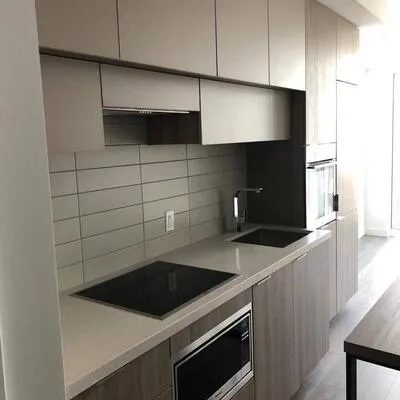 8,&nbsp;Eglinton, Mount Pleasant West, Toronto