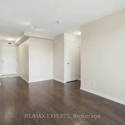 275,&nbsp;Yorkland, Henry Farm, Toronto