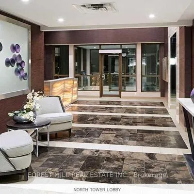 320,&nbsp;Tweedsmuir, Forest Hill South, Toronto