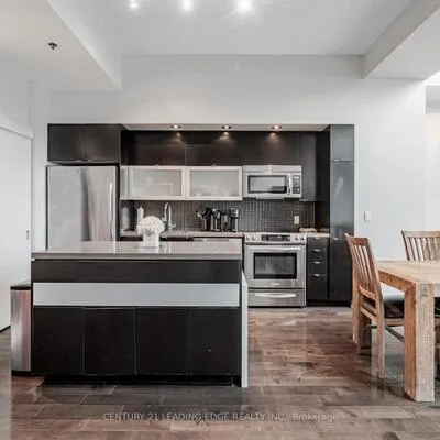 21,&nbsp;Nelson, Waterfront Communities C1, Toronto
