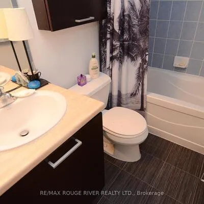 37, Grosvenor, Bay Street Corridor, Toronto