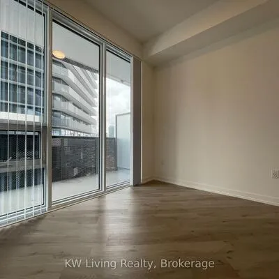 138,&nbsp;Downes, Waterfront Communities C8, Toronto
