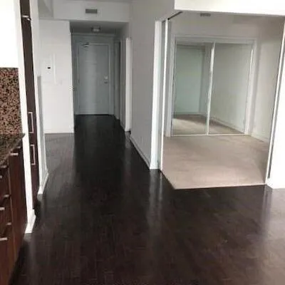 14,&nbsp;York, Waterfront Communities C1, Toronto