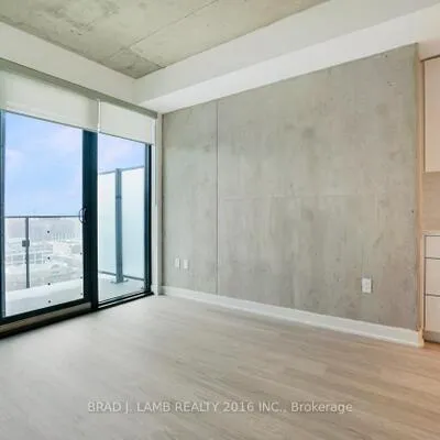 284,&nbsp;King, Moss Park, Toronto