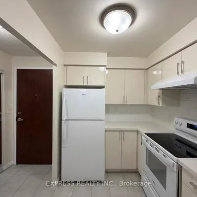 39,&nbsp;Pemberton, Newtonbrook East, Toronto