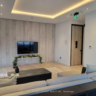 55, Charles, Church-Yonge Corridor, Toronto