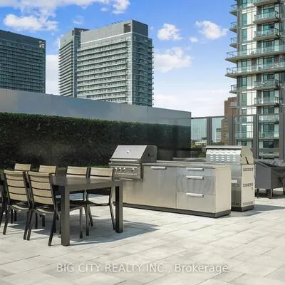 325,&nbsp;Yorkland, Henry Farm, Toronto