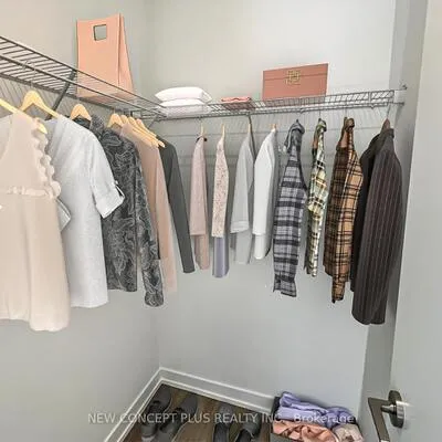 39,&nbsp;Roehampton, Mount Pleasant West, Toronto
