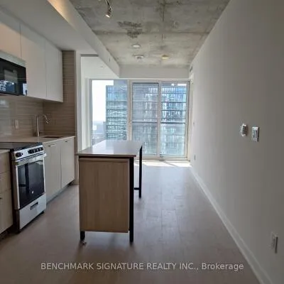 65,&nbsp;Mutual, Church-Yonge Corridor, Toronto