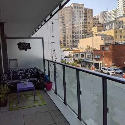 185,&nbsp;Roehampton, Mount Pleasant East, Toronto