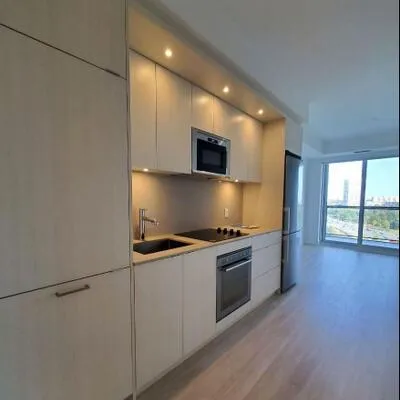 30,&nbsp;Inn On The Park, Banbury-Don Mills, Toronto