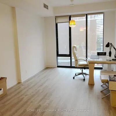 28,&nbsp;Wellesley, Church-Yonge Corridor, Toronto