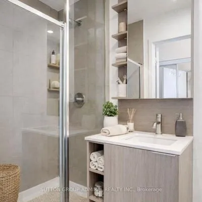 170,&nbsp;Sumach, Regent Park, Toronto