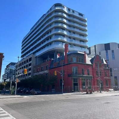 425,&nbsp;FRONT, Waterfront Communities C8, Toronto