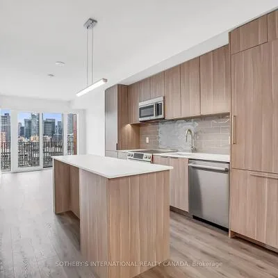 88,&nbsp;Bathurst, Niagara, Toronto