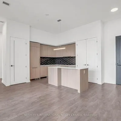 88,&nbsp;Bathurst, Niagara, Toronto