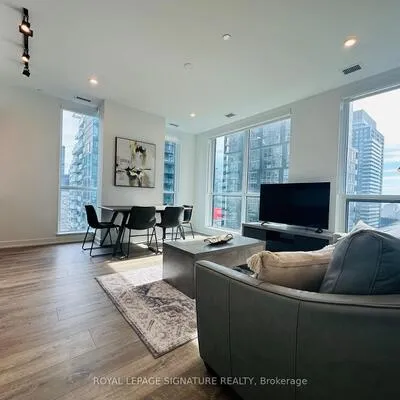 327,&nbsp;King, Waterfront Communities C1, Toronto