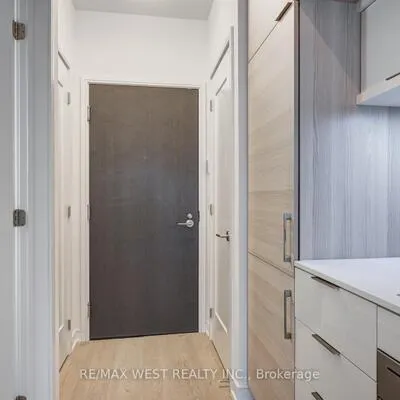 88, Scott, Church-Yonge Corridor, Toronto