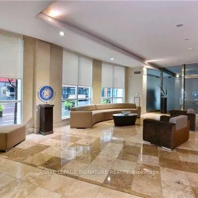 168, Simcoe, Waterfront Communities C1, Toronto