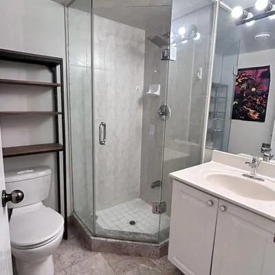 238,&nbsp;Doris, Willowdale East, Toronto