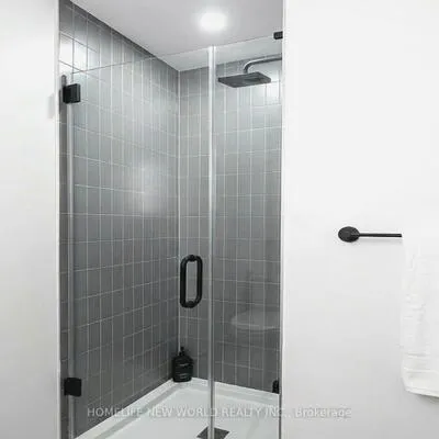 5,&nbsp;Defries, Regent Park, Toronto