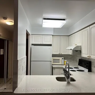 8,&nbsp;Pemberton, Newtonbrook East, Toronto