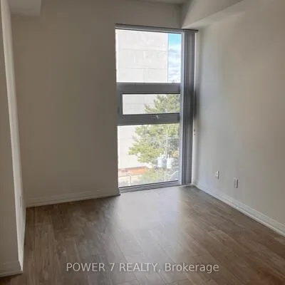 101,&nbsp;Erskine, Mount Pleasant West, Toronto