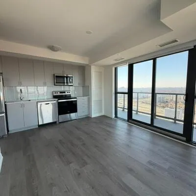 325,&nbsp;Yorkland, Henry Farm, Toronto